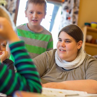 Hausaufgaben im katholischen Kinderhort Kaufbeuren